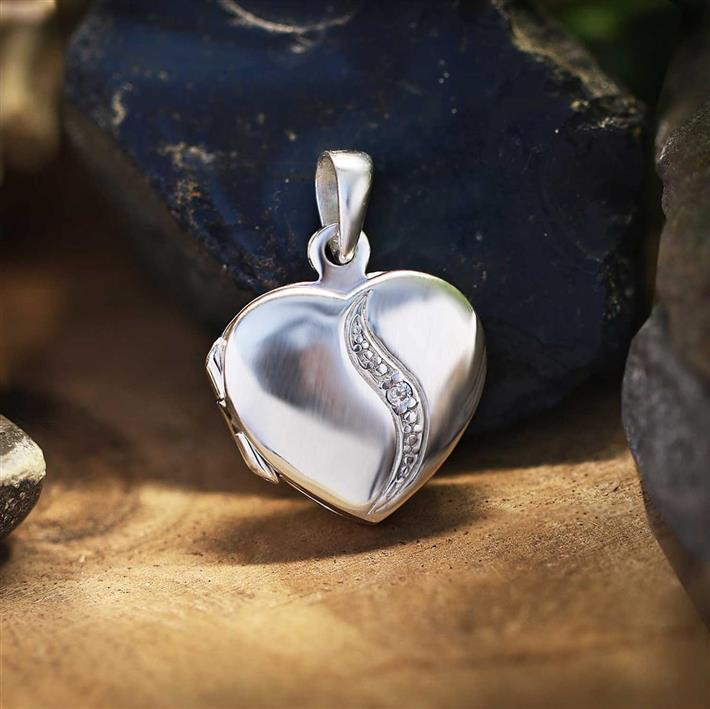 Silbermedaillon Herz Anhänger Herz matt und glänzend, geschwungener Bogen mit einem Zirkonia Echt Silber 925